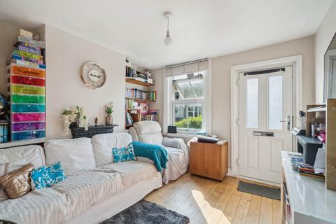 2 bedroom house for sale, Pinner Road, Oxhey