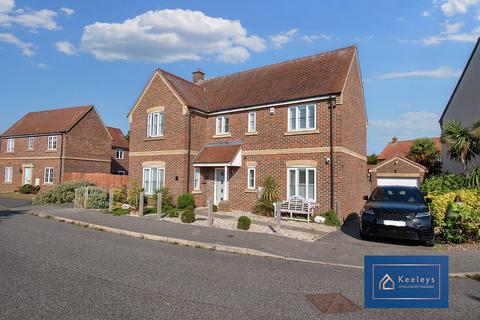 4 bedroom detached house to rent, Battle Rise, Heybridge CM9