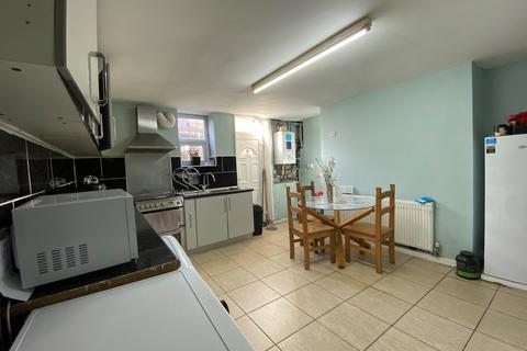 4 bedroom terraced house for sale, Bolingbroke Street, Marshfield, Bradford, BD5