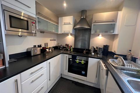 2 bedroom apartment to rent, Briton Street, Hampshire SO14