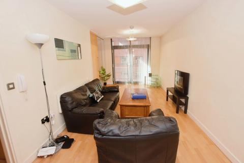 2 bedroom flat to rent, Rossetti Place, 2 Lower Byrom St, Manchester, M3