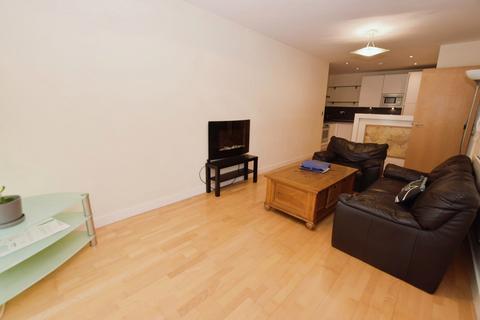 2 bedroom flat to rent, Rossetti Place, 2 Lower Byrom St, Manchester, M3