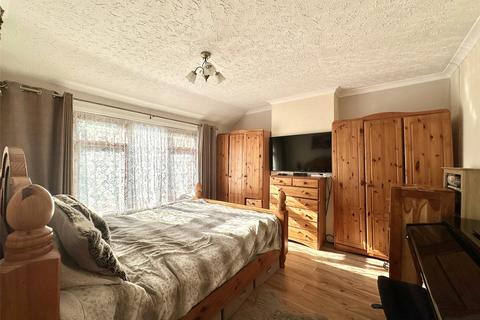 10 Alexander Road, Greenhithe, DA9 9HH