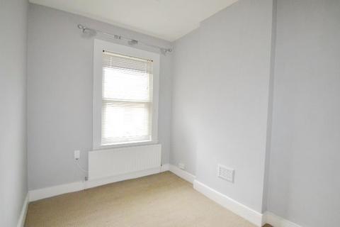 2 bedroom apartment to rent, Brownhill Road London SE6