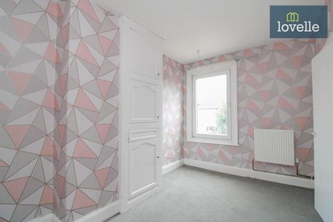 3 bedroom terraced house for sale, James Street , Grimsby DN31