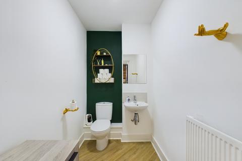 4 James View, Bordon, GU35 0FT