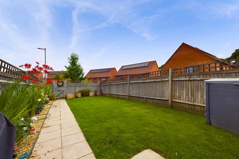 4 James View, Bordon, GU35 0FT