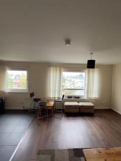 2 bedroom flat to rent, Hillington Road South, Glasgow G52