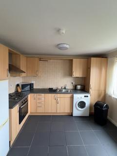 2 bedroom flat to rent, Hillington Road South, Glasgow G52