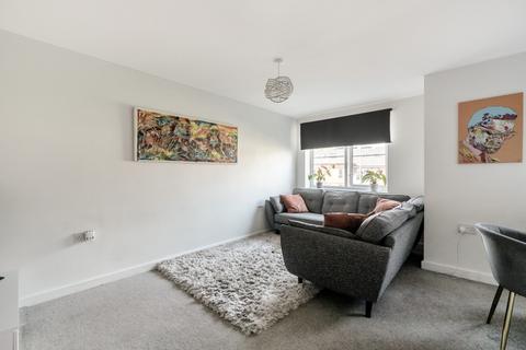 2 bedroom flat for sale, Sandringham House, 2 Reddown Road, Coulsdon, CR5