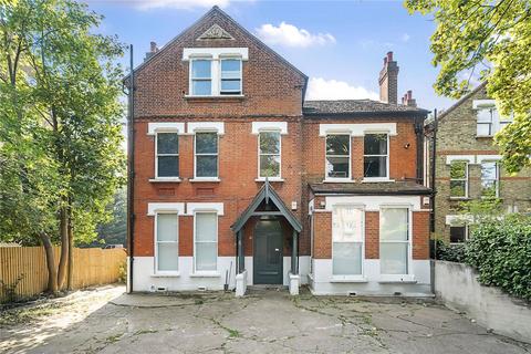 2 bedroom flat for sale, Border Crescent, London, SE26