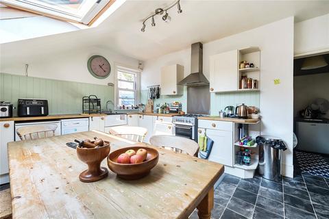 Flat 5, 4 Border Crescent, London, SE26 6DF