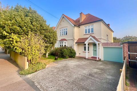 4 bedroom detached house for sale, Woodville Road, Bexhill-on-Sea, TN39