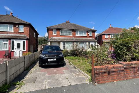 2 bedroom semi-detached house to rent, Franklyn Road, Manchester, M18 8QX