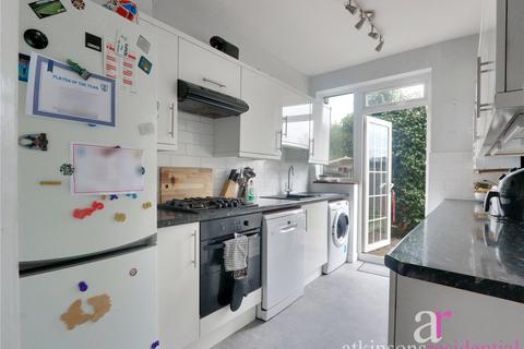 4 bedroom terraced house for sale, Lynmouth Avenue, Enfield, Middlesex, EN1