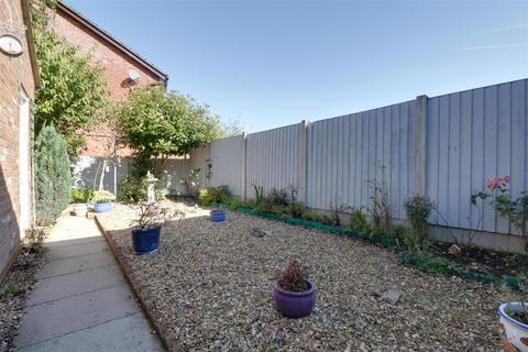 2 bedroom mews for sale, Rye Close, Alsager