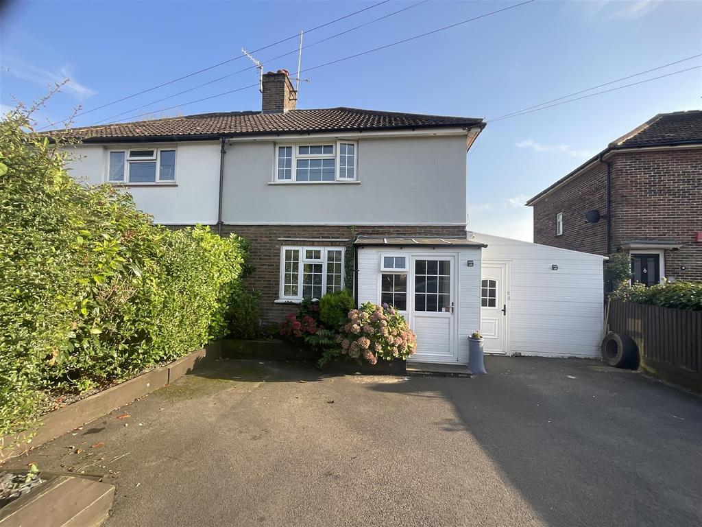 Stuart Road, Reigate, Surrey 2 bed semidetached house for sale £460,000