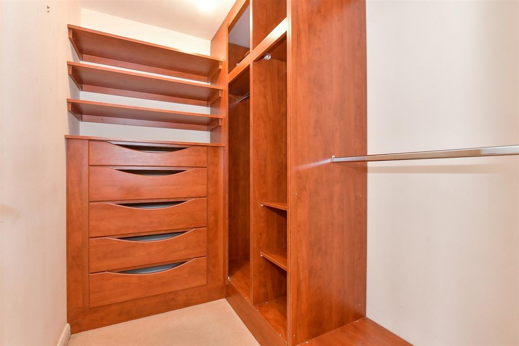 Walk-In Wardrobe