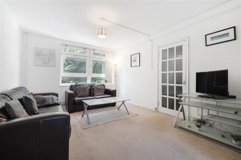 4 bedroom flat for sale, Askill Drive, SW15