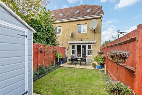 3 bedroom end of terrace house for sale, Malmesbury Road, Morden SM4