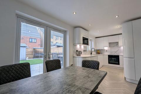 3 bedroom detached house for sale, St. Aloysius View, Hebburn, NE31