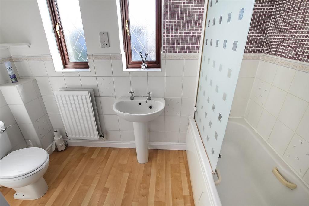Bathroom.jpg