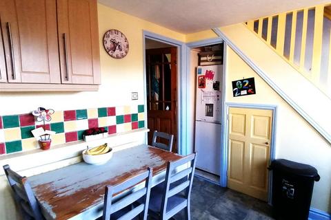 3 bedroom terraced house to rent, St. Michaels Road, Braintree