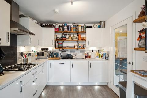 13 Campbell Drive, Helensburgh, G84 7JS