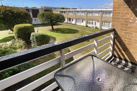 2 bedroom apartment for sale, Bramber Square, Rustington BN16