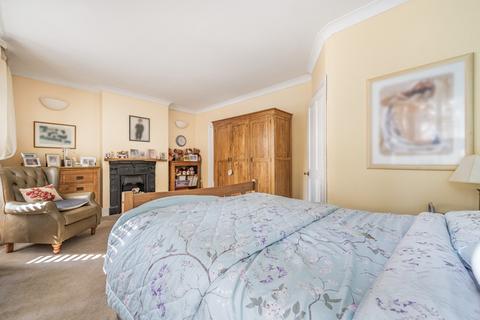 4 bedroom detached house for sale, Albany Road, Sittingbourne, Kent, ME10