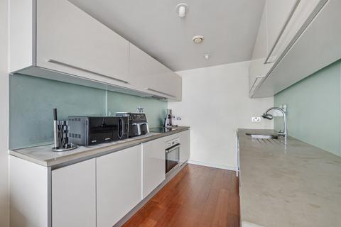 2 bedroom flat for sale, Beetham Tower, Deansgate, Manchester, M3