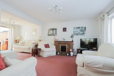 3 bedroom semi-detached house for sale, No Onward Chain In Hawkhurst