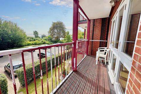 3 bedroom flat for sale, Poole Park