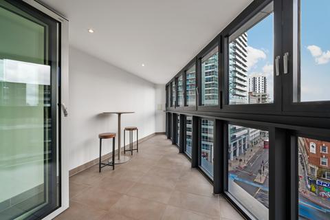 3 bedroom apartment for sale, Wiverton Tower, Aldgate Place, E1