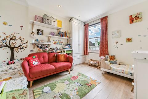 2 bedroom character property for sale, Percy Road, Shepherd's Bush W12