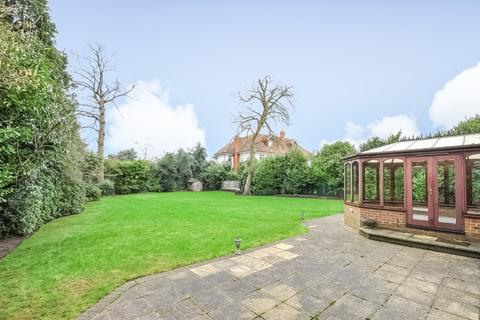 4 bedroom detached house to rent, Granville Close, St Georges Hill, Weybridge, Surrey, KT13