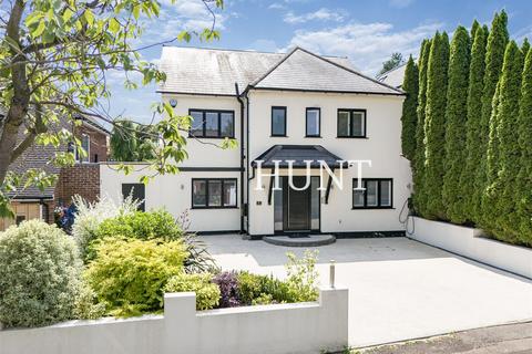 5 bedroom detached house for sale, Campions, Loughton