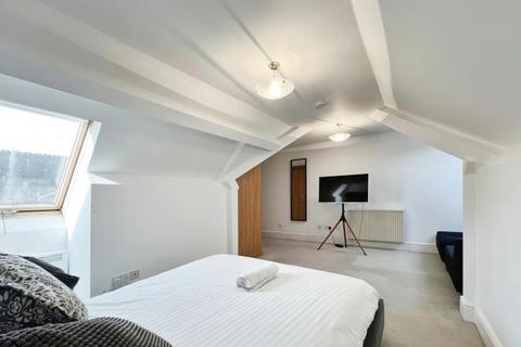 undefined, Perrett Way, Bristol BS20