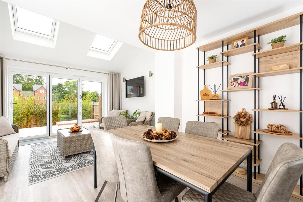 Kitchen/Dining