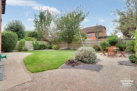 19 Osprey Close, Whittington, Lichfield, WS14 9HT