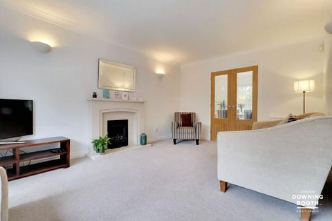 19 Osprey Close, Whittington, Lichfield, WS14 9HT