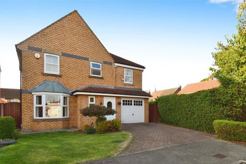 4 bedroom detached house for sale, Thamesbrook, Sutton-On-Hull, Hull