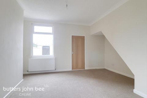 3 bedroom end of terrace house for sale, Henry Street, Crewe