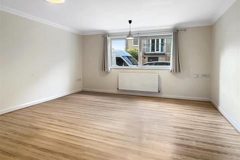 2 bedroom flat to rent, Ainsworth Place, Cambridge CB1