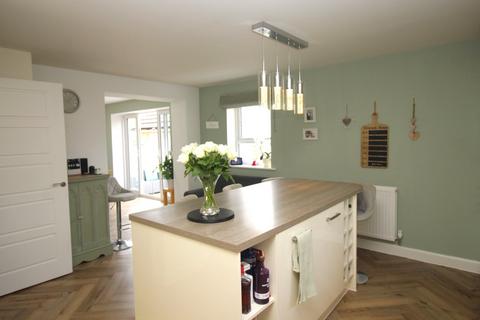 4 Cae Brewis, Boverton, Llantwit Major, CF61 2AU