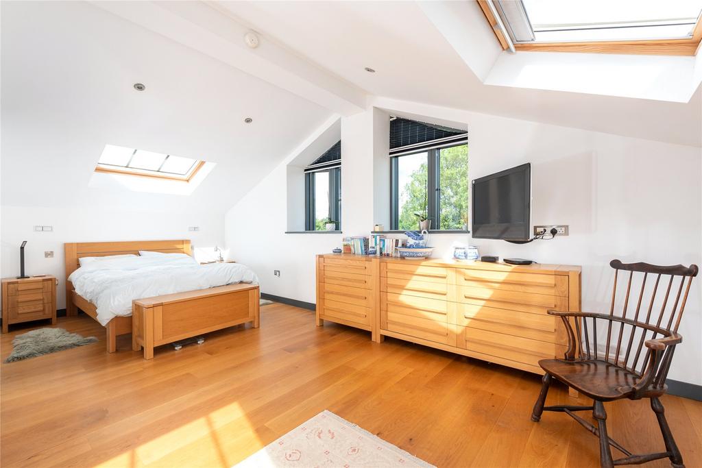 Principal Bedroom