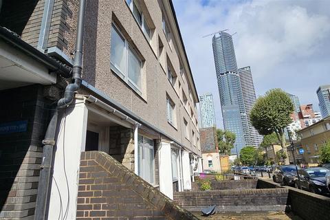 4 bedroom flat for sale, Alpha Grove, London E14