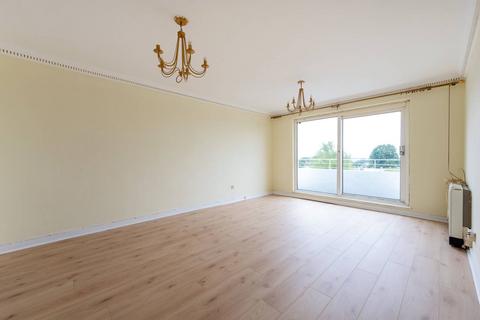 2 bedroom flat to rent, Eaton Drive, Kingston, Kingston upon Thames, KT2