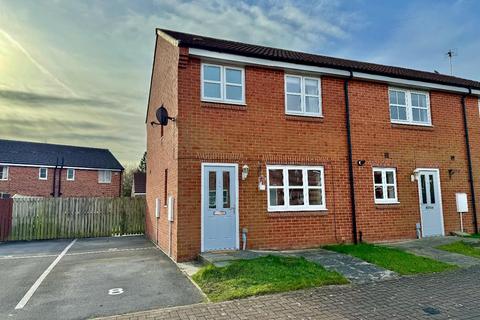 2 bedroom end of terrace house to rent, Foss Court, Darlington