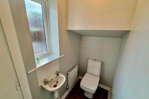 2 bedroom end of terrace house to rent, Foss Court, Darlington